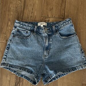 Abercrombie high rise mom shorts
